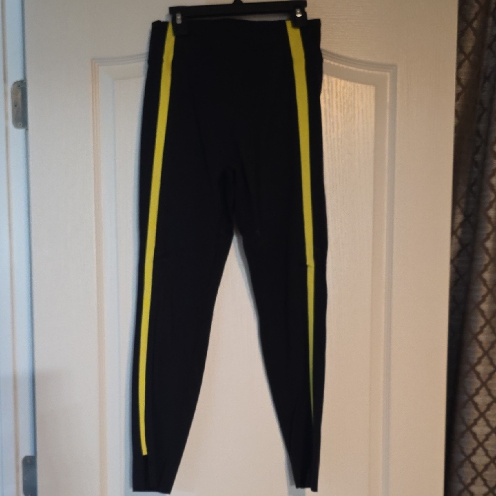 ZYIA Black and Yellow Leggings